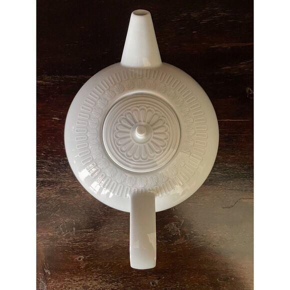 Ornament Collection Vista Alegre Tea Pot Porcelain Sam Baron, 2011 - Picture 5 of 10